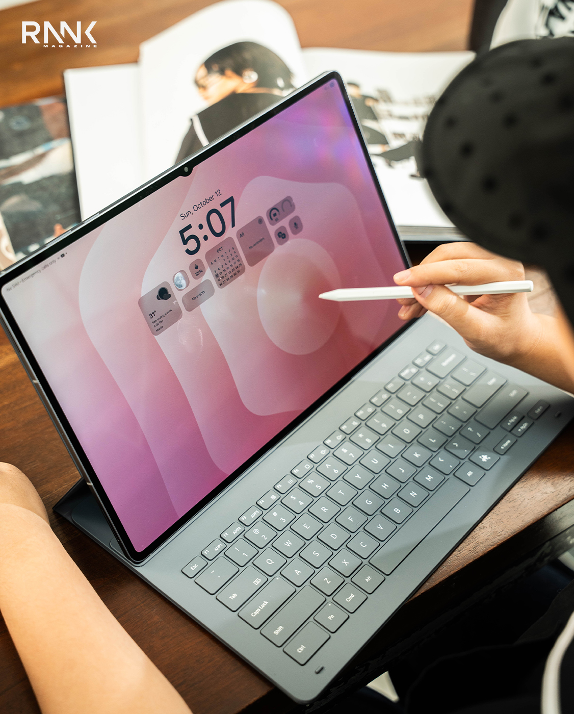 SAMSUNG_ULTRA_TAB_CAR1